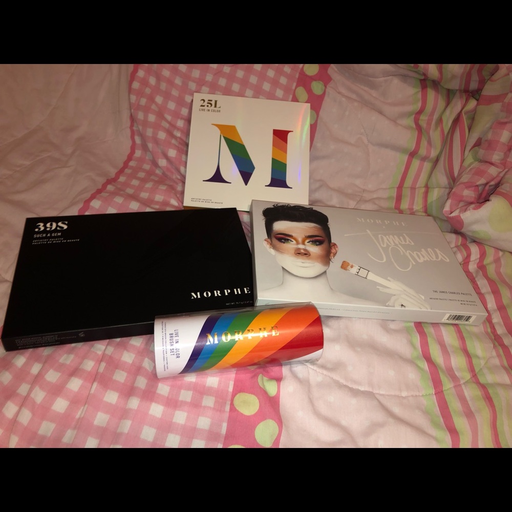 Morphe Pallet’S !X James Charles x Pride Brush Set